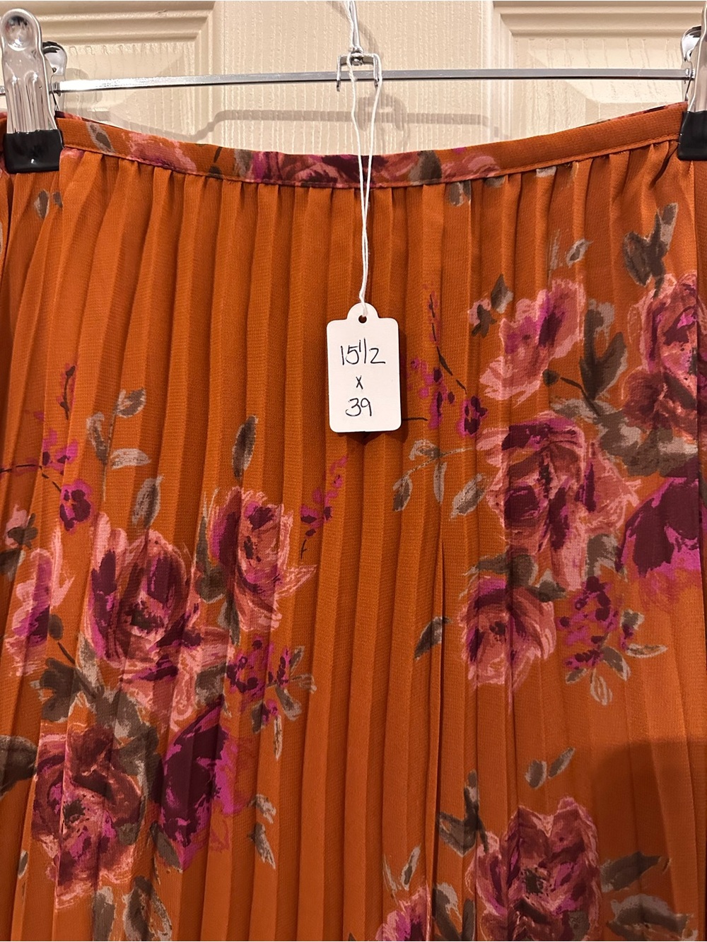 Pleated Maxi Skirt with Burgundy Floral Print - Picture 6 of 6